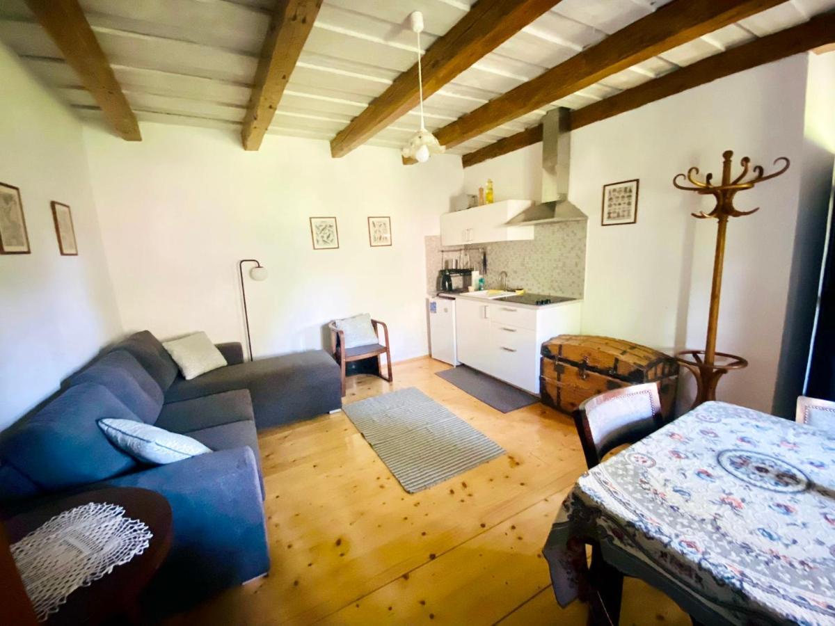 Lelle Vineyard Cottages Balatonlelle Bagian luar foto