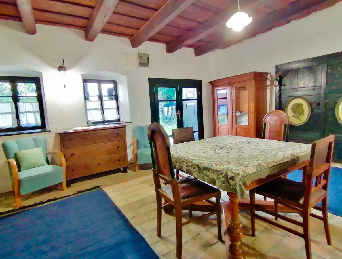 Lelle Vineyard Cottages Balatonlelle Bagian luar foto