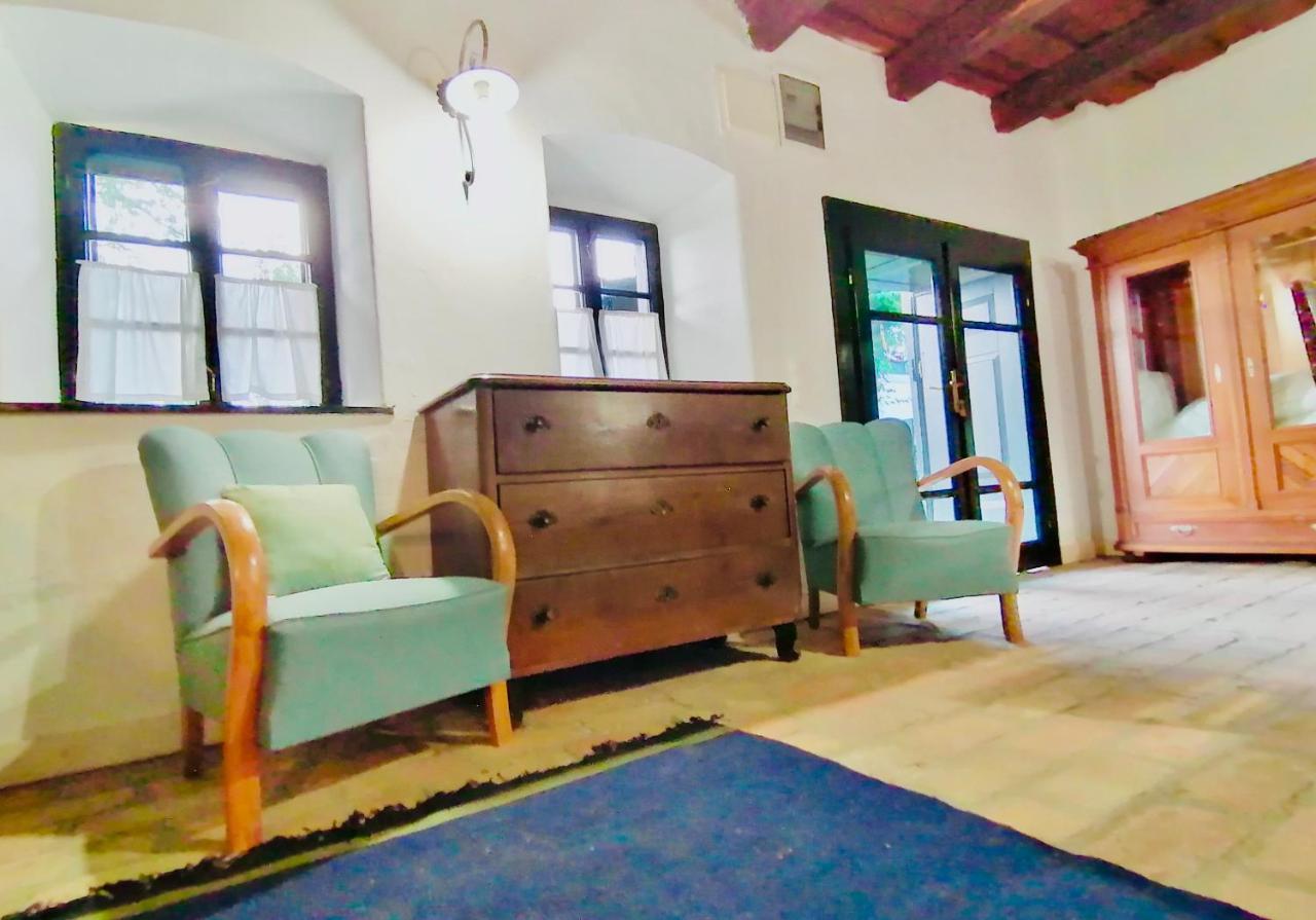 Lelle Vineyard Cottages Balatonlelle Bagian luar foto