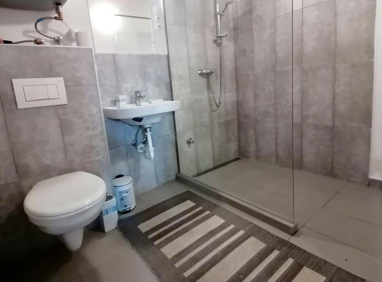 Lelle Vineyard Cottages Balatonlelle Bagian luar foto