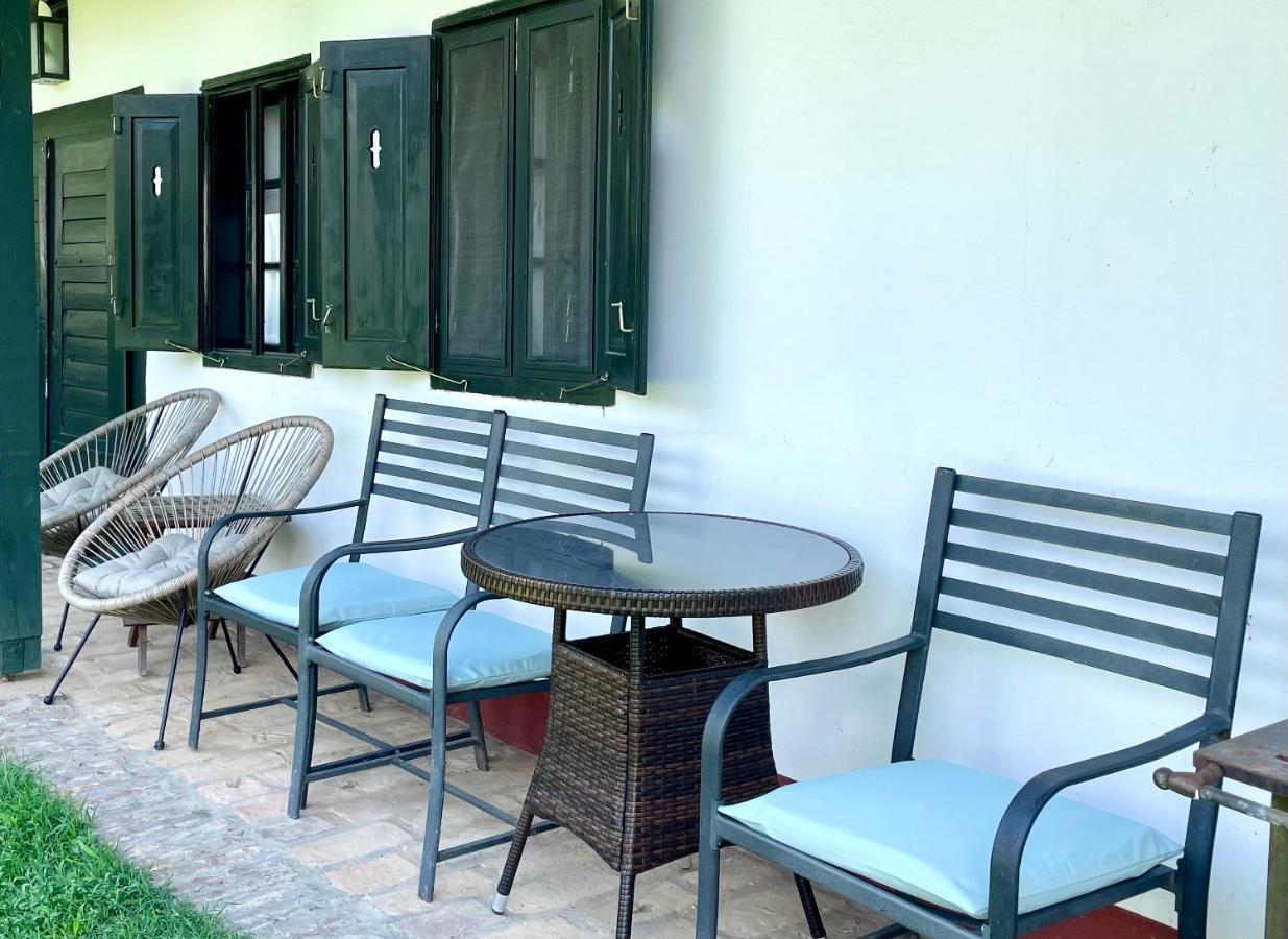 Lelle Vineyard Cottages Balatonlelle Bagian luar foto